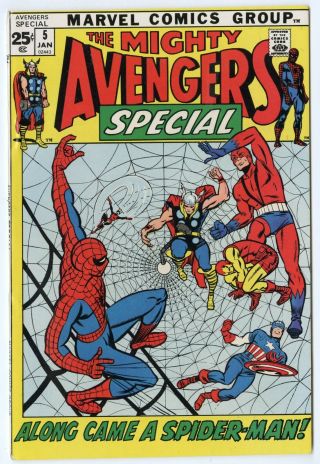 Avengers Annual 5 Vf/nm 9.  0 White Pages Avengers 11 Reprint Marvel 1971
