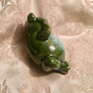 Chillin Reclining Perplexed Green Glazed Ceramic Frog Figurine 4