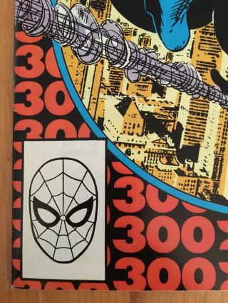 The Spider - Man 300 (May 1988,  Marvel) $1 - 1st Venom 5