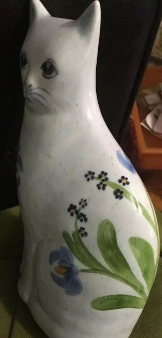 Vintage N.  S.  Gustin Co.  Ceramic Hand Painted White Floral Cat Made in USA 9 4