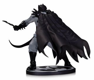 Dc Collectibles Batman Black And White: Batman Figure By Dave Johnson 2037/5200