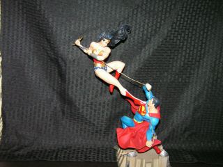 Wonder Woman Versus Vs Superman Dc Comics Full - Size Cold Cast Porcelain Statue