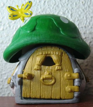 Smurfs - Smurf Cottage With Green Roof