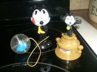 Felix The Cat Toys 2 Of Them Trophy And Ball In Cup Toy