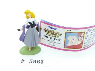 Sleeping Beauty Briar Rose Disney Choco Egg Tomy Mini Figure W/ Book 5963
