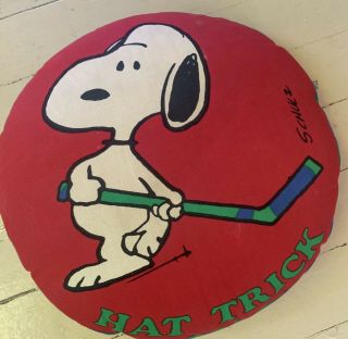 Vtg 1960s Peanuts Snoopy Throw Pillow Made In Japan Hockey Hat Trick
