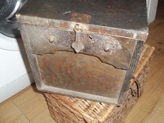 LARGE ANTIQUE 19TH CENTURY WOODEN JAPANESE BOX,  CASKET,  TRUNK,  COFFEE TABLE 2
