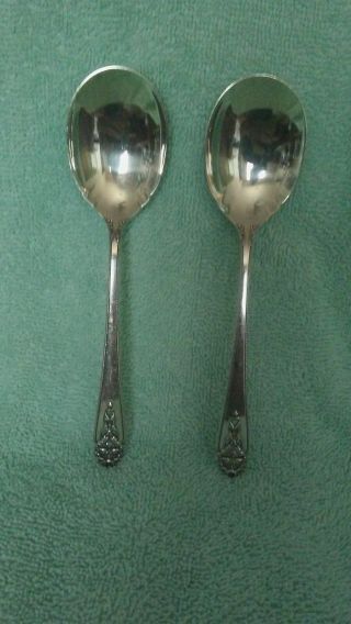 Queens Lace Sugar Spoon By International Sterling Set Of Two 6 - Inch Spoons