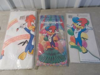 Vintage 1981 Woody Woodpecker Birthday Honeycomb Tissue Paper Table & Tablecloth