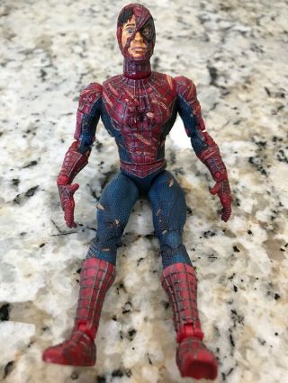Marvel Spiderman 6 1/2” Posable - Battle Ravaged 2002 Raimi Movie Toy Biz Figure