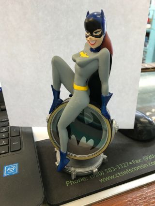 Batman The Animated Series Batgirl On Batsignal Statue Dc Direct Tas Bruce Timm