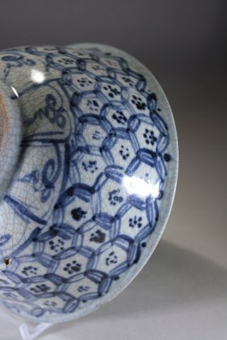 Antique Chinese Porcelain Blue & White Crackle Glazed Bowl Ming 6
