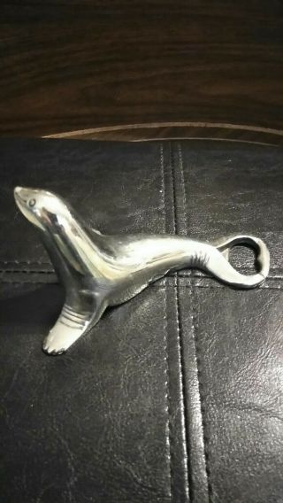 Seal heavy metal silver bottle opener 3