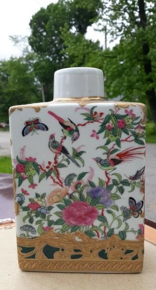 Kangxi,  Qing Dynasty Chinese Porcelain Tea Caddie Marked On Bottom