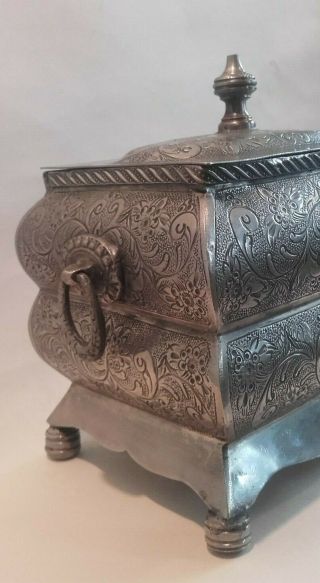 A Vintage Middle Eastern Islamic engraved silver Plated Box / Casket 5