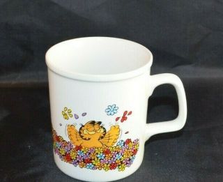 Vintage 1978,  1981 Enesco Garfield Coffee Mug Garfield With Flowers By Jim Davis