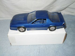 1987 Chevrolet Camaro Z/28 Model Car 1/25 Scale 1:25 Dealer Promo W/box