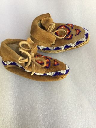 Antique Vintage Native American Indian Beaded Tribal baby boots deerhide4.  5in 2