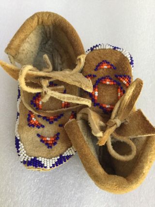 Antique Vintage Native American Indian Beaded Tribal baby boots deerhide4.  5in 5