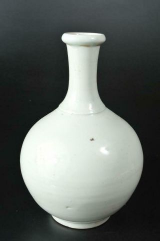 T7681: Japanese Old Imari - Ware White Porcelain Shapely Flower Vase Ikebana