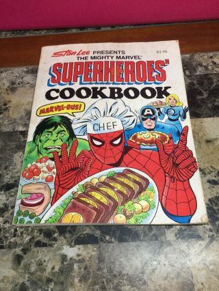 Vintage 1977 Stan Lee Presents The Mighty Marvel Superheroes Cookbook