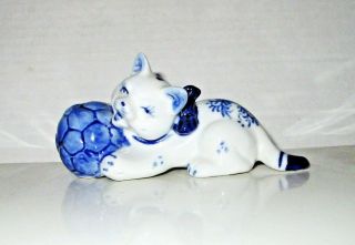 Vintage Blue And White Porcelain Cat With Ball Figurine