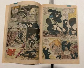 The Spider - Man 300 (1988,  Marvel) 1st Venom Newsstand ungraded UPC 5