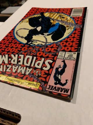 The Spider - Man 300 (1988,  Marvel) 1st Venom Newsstand ungraded UPC 7