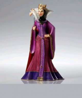 Disney Showcase Snow Couture De Force Evil Queen Masquerade Figurine