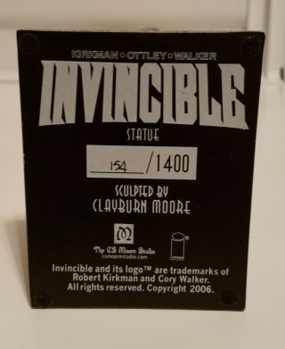 Invincible Statue 154/1400 By Clayburn Moore 2006 5