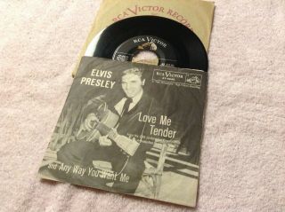 Elvis Presley 45 47 - 6643 Love Me Tender Black And White Sleeve W/lines Nm