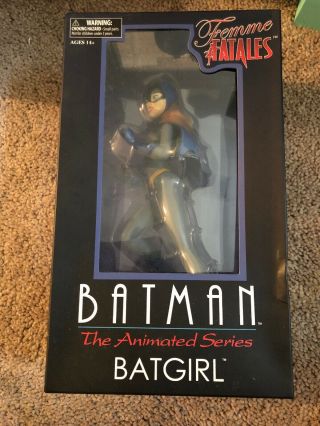 Femme Fatales Batman: The Animated Series Batgirl 9 " Pvc Statue Figure