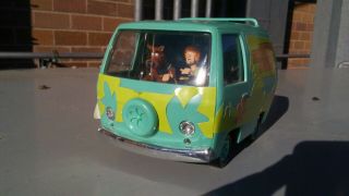 Scooby Doo Mystery Machine W/ Scooby Doo & Shaggy