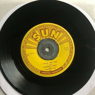 Johnny Cash SUN 241 1956 - I WALK THE LINE 45 RPM RECORD NM - HEAR 2