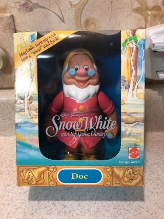 1992 Mattel Walt Disney’s Snow White And The Seven Dwarfs Doc Figure Nib