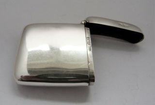 1902 - Walker & Hall - Solid Silver - Vesta Case - 33.  1 Grams