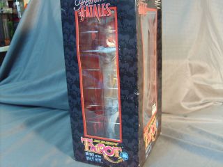 Femme Fatales - Tarot Witch of The Black Rose White Outfit Variant SDCC 2011 VHTF 8