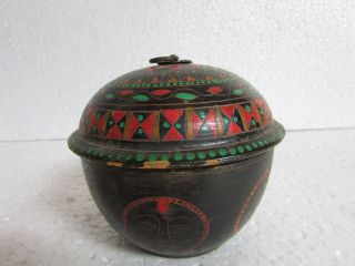Vintage old Wooden Hand Carved Lacquer Painted Tikka Kumkum Powder Box 3