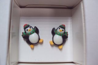 Vintage Petite Christmas Penguin With Hat Scarf Kids Stud Earrings Avon Holiday