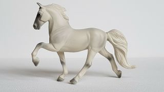 Breyer Stablemates Tennesee Walking Horse Model - Show Stoppers Set (2012 - 2014)