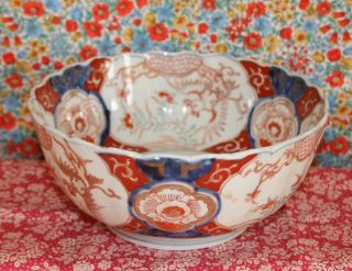 19th Century Chinese Scalloped Edge Imari Bowl