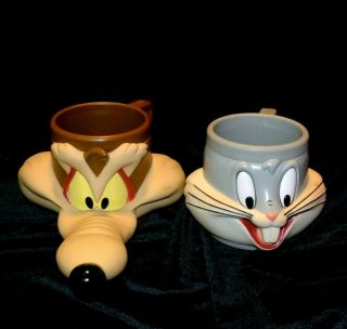2 Vintage 1992 Looney Tunes Mugs Cups Wile E.  Coyote & Bugs Bunny Euc