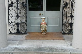 Country House Very Large Antique Satsuma Style Japanese Oriental Vase Gold