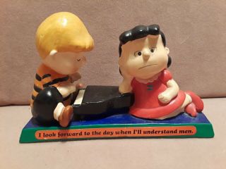 Vintage United Feature Syndicate Peanuts Lucy & Charlie Brown Figurine 1971