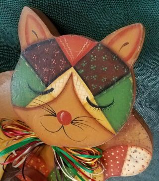 Folk Art Carved Wood 3d Cat Figure - Dated 1985 - Hand Painted Quilt Pattern Tan