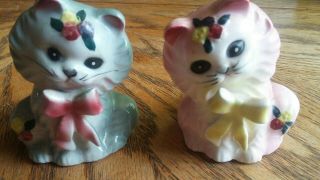 Vintage Cond.  Kitten Cat Salt & Pepper Shakers Pink Blue Anthropomorphic