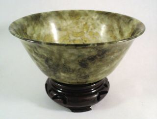 Vtg Hand - Carved Spinach Green Nephrite Jade Bowl W/ Wood Stand Chinese - Estate