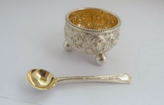 1884 Victorian - Solid Silver - Salt Cellar With Matching Spoon - William Evans
