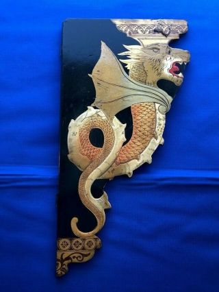 1800 ' s Antique Korean Lacquer and Gold Dragon Traveling Shelf 7