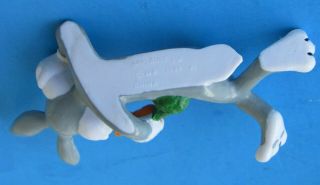Vtg Applause 1988 Looney Tunes Bugs Bunny Laying eating Carrot PVC Figure 2